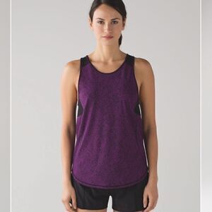 Lululemon Sculpt Tank II
Circuit Aurora Black / Black